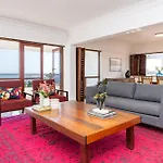 Stunning 3 Bedroom Beachfront Apartment With Parking